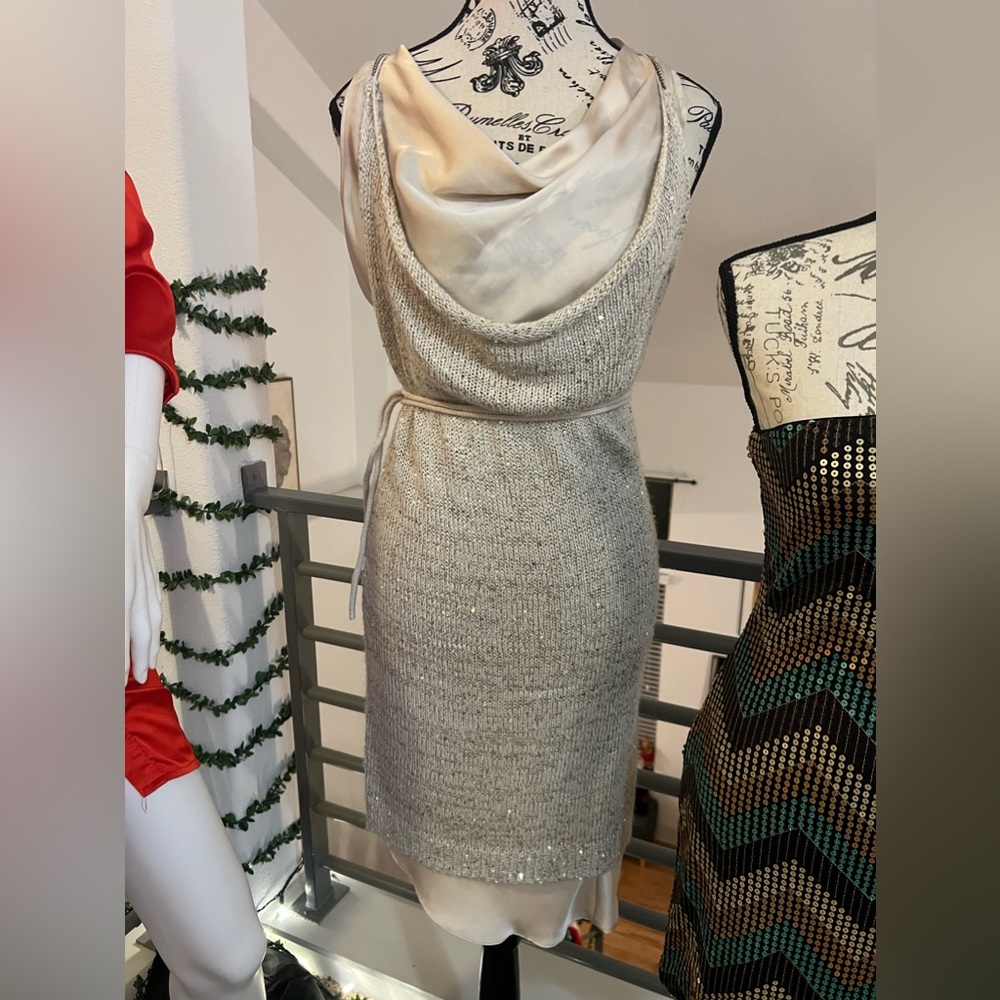 Jennifer lopez dress size XS Sweater overlay